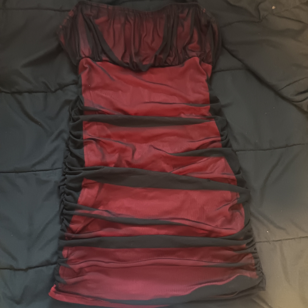 SHEIN Strapless Black and Red Dress